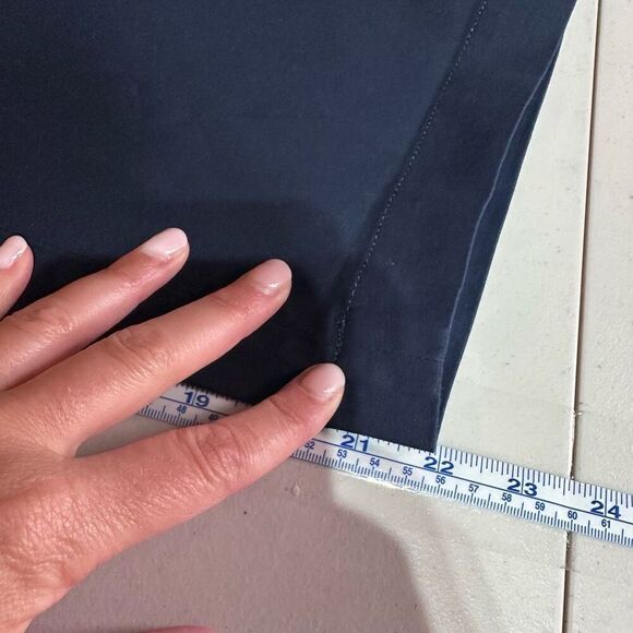 NWT Talbots Perfect Skimmer Blue Capri Pants Size 18 Button Hem XL Pedal Pusher - Picture 9 of 13